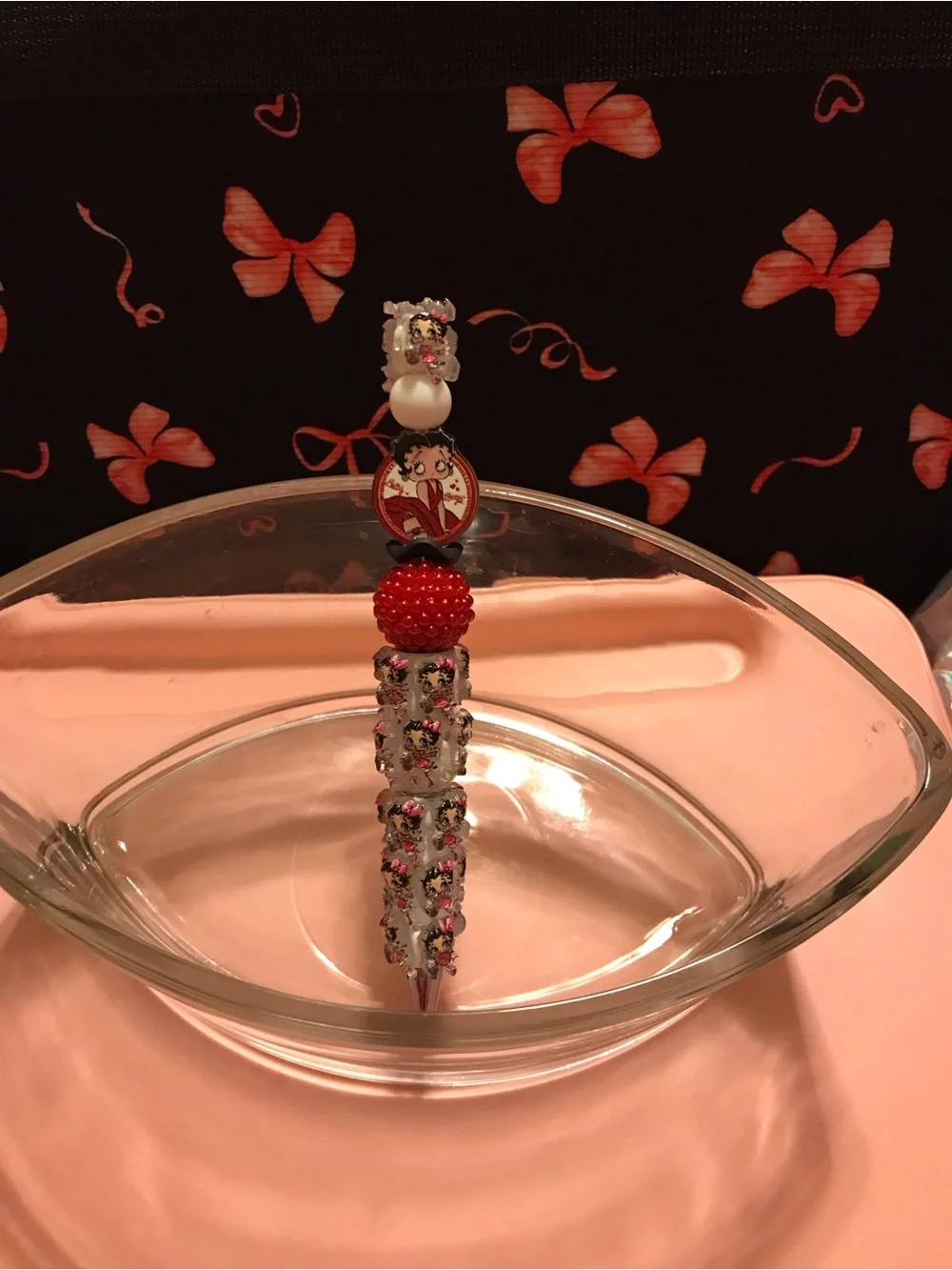 Handcrafted Betty Boop Red and White Beaded Fancy 🖊️ Pen